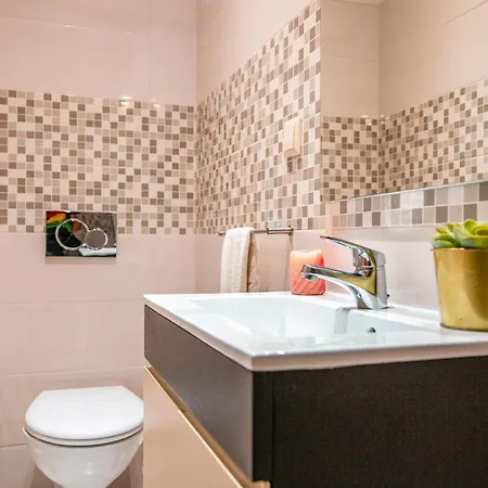 Bahamas - Jacuzzi E Piscina Aquecivel Em * Armação de Pêra